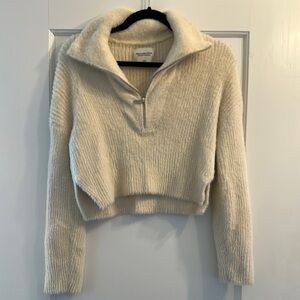Insanely soft Abercrombie & Fitch pullover size XXS